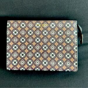 Henri Bendel Jaquard Floral Clutch